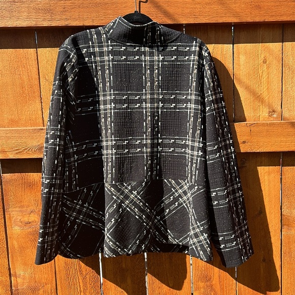 NWOT habitat jacket. Big plaid. XXL - Picture 8 of 9